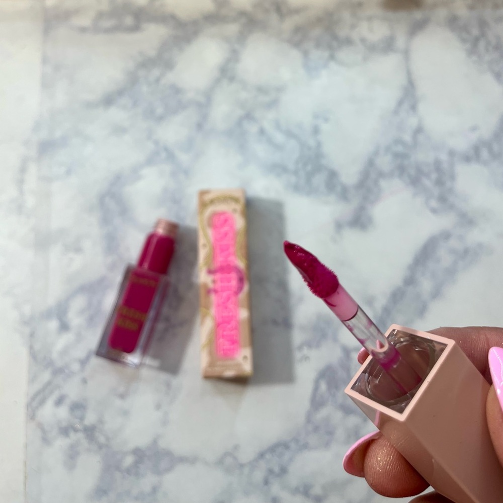Colourpop Fresh Kiss Lip Laquer in shade Saloon